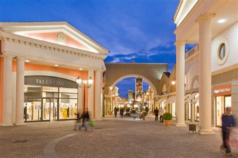 Outlet Noventa (Outlet near Venice selling Gucci, Prada, and 